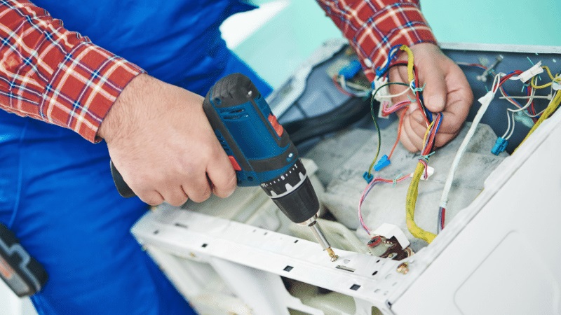 Narlıdere Termodinamik Termodinamik çamaşır makinesi kart tamiri – Su almama arızası orijinal parça ile giderildi. - Teknik servis örneği